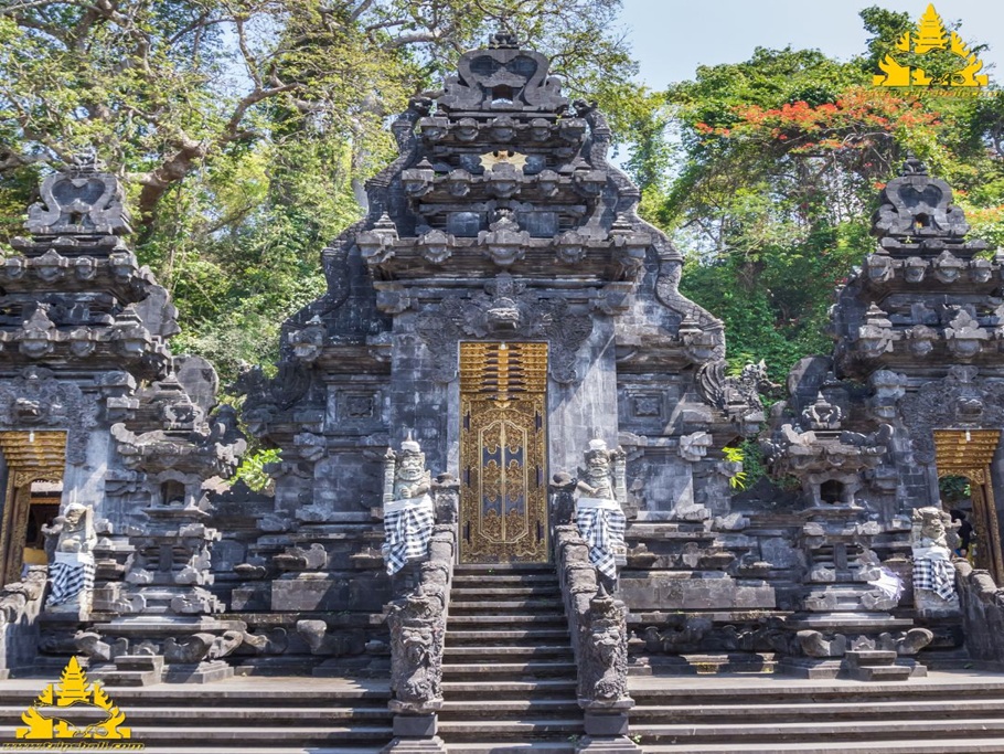 Pura Goa Lawah Temple