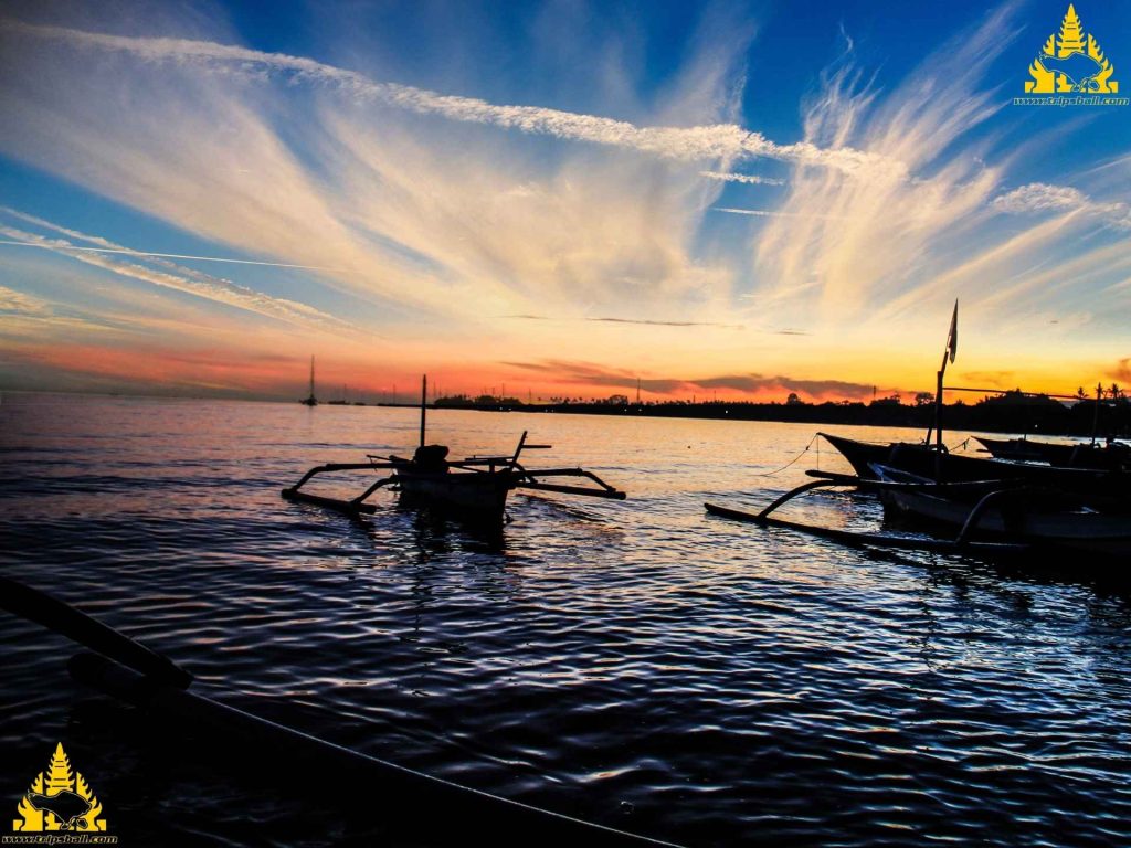 Lovina Sunrise View, Lovina Dolphine Tour, Bali Lovina Tour